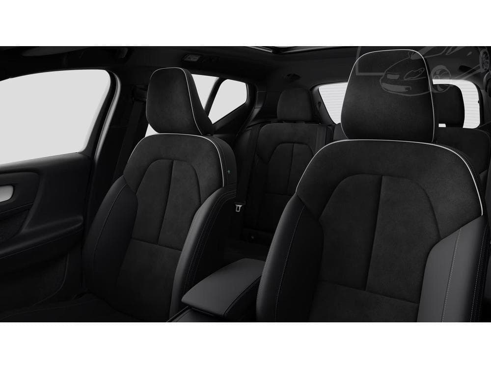 2026 Volvo XC40 - 17