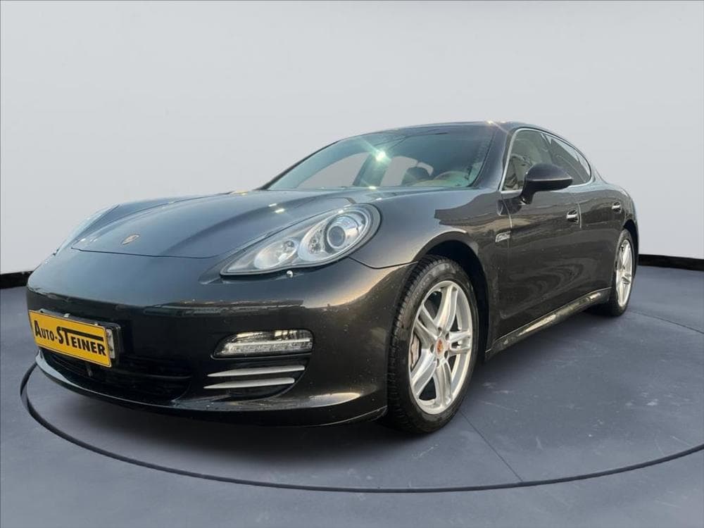 2011 Porsche PANAMERA - 9