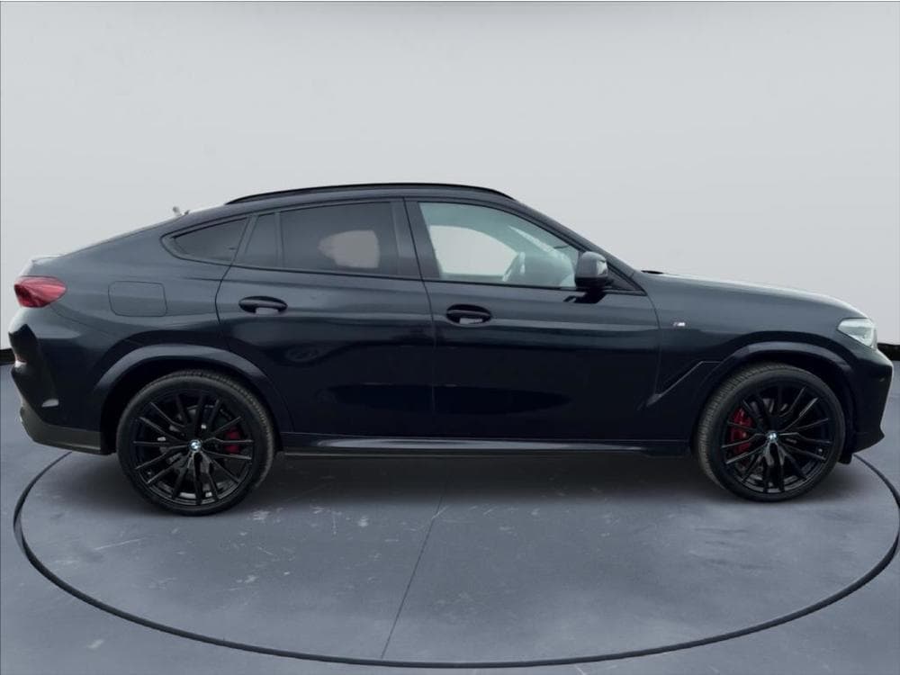 2022 BMW X6 - 4