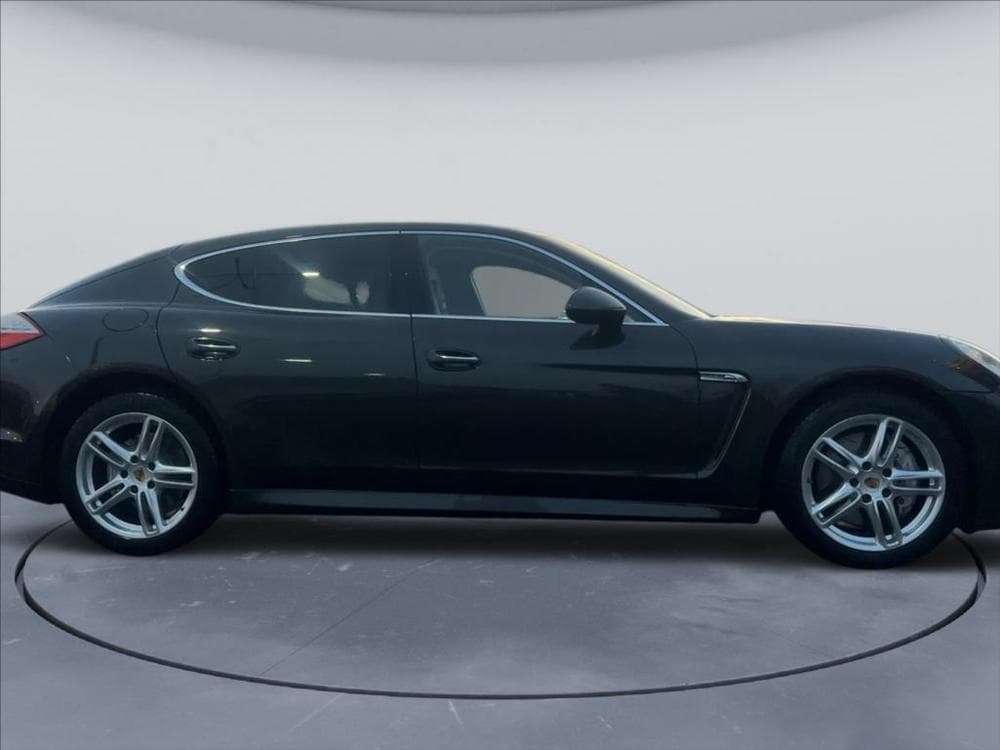 2011 Porsche PANAMERA - 13