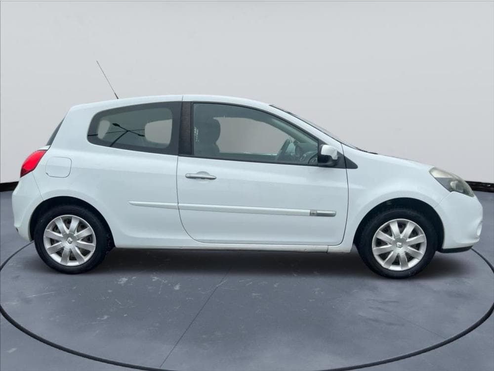2012 Renault CLIO - 5