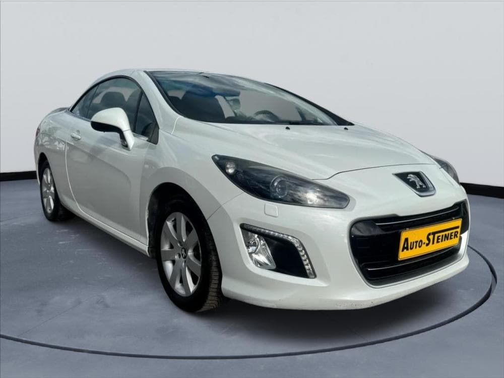 2012 Peugeot 308 - 11