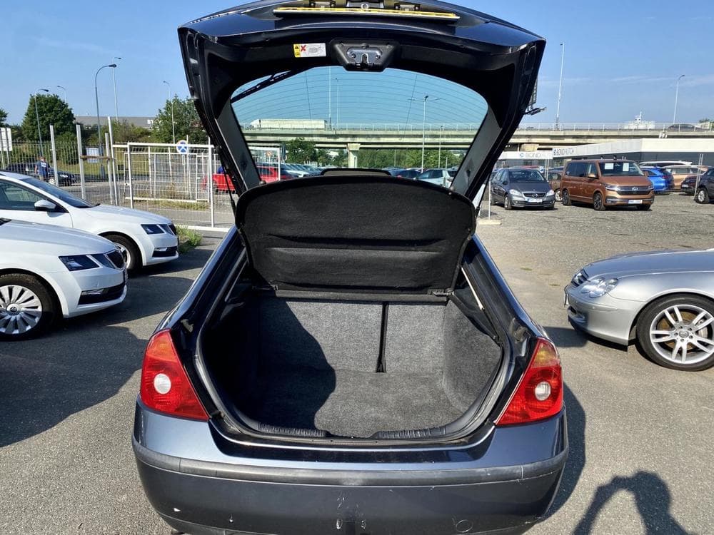 2003 Ford MONDEO - 7