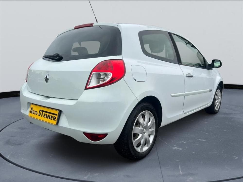2012 Renault CLIO - 8