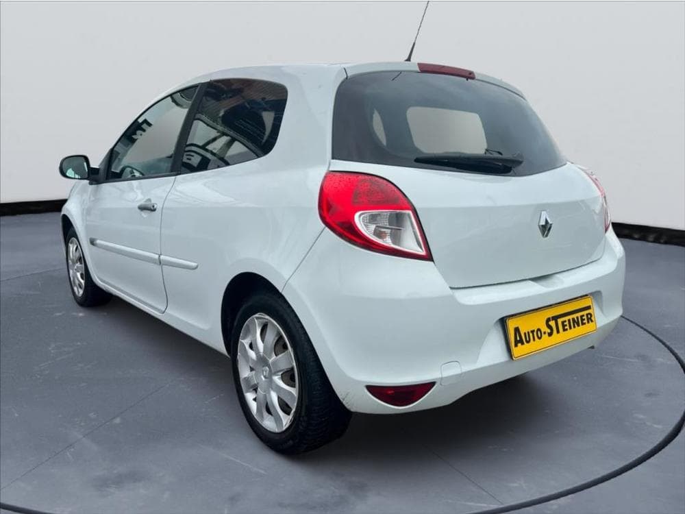 2012 Renault CLIO - 9