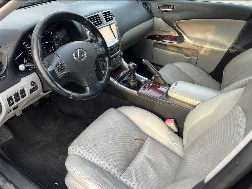 2007 Lexus IS - 9