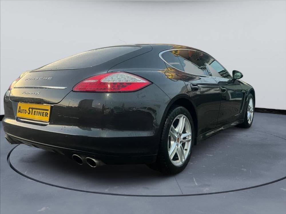 2011 Porsche PANAMERA - 33