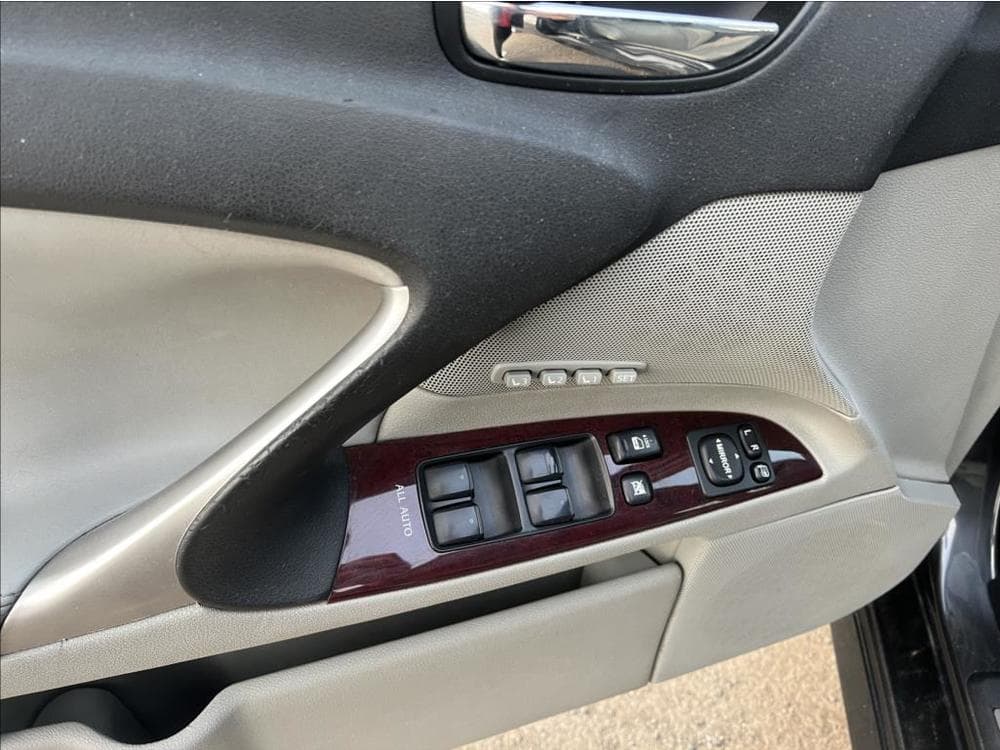 2007 Lexus IS - 10