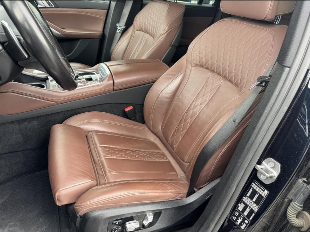 2022 BMW X6 - 12