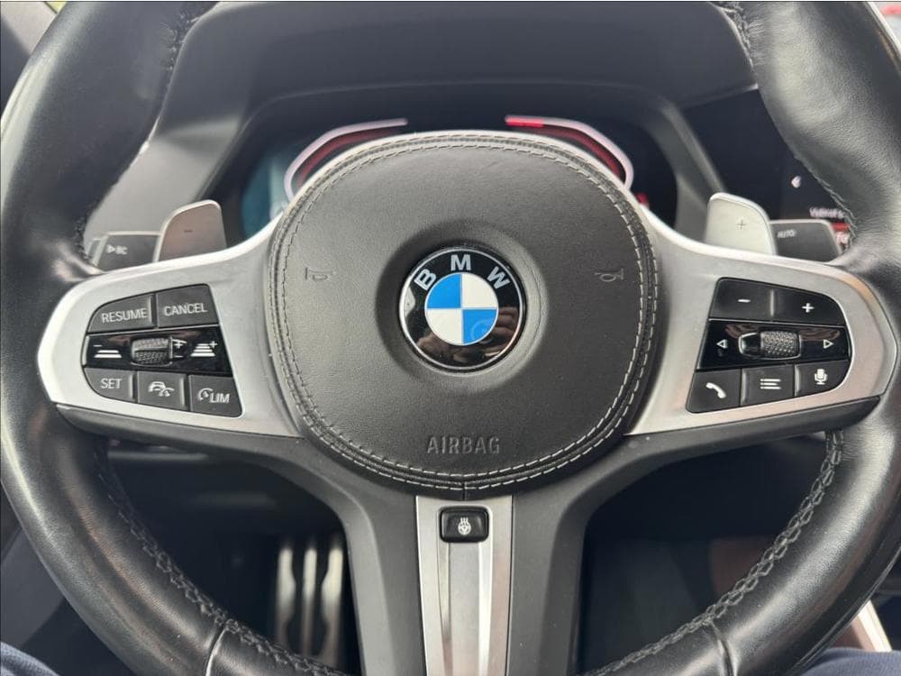 2022 BMW X6 - 13