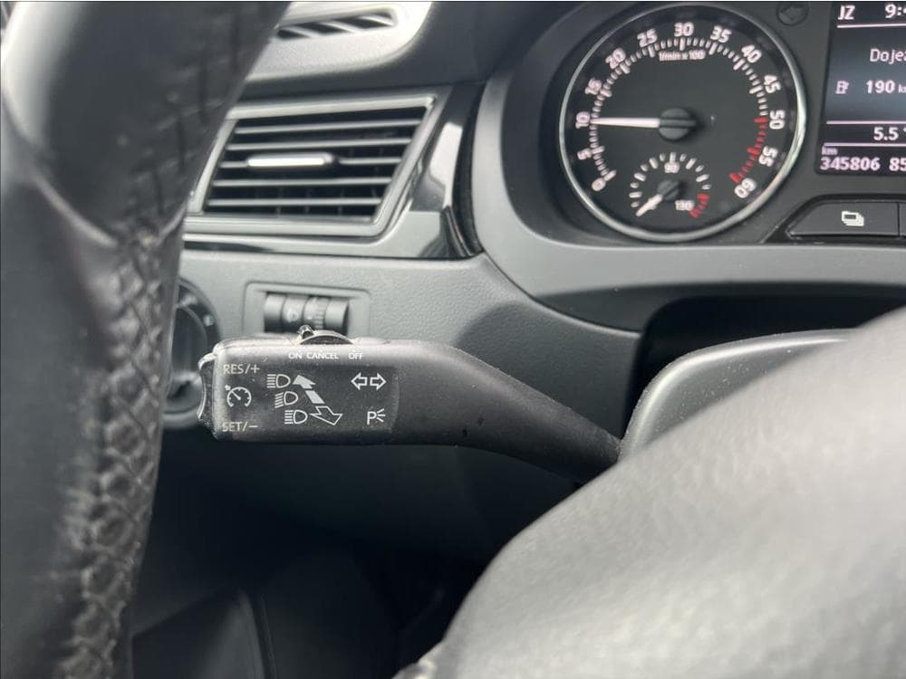 2014 Škoda RAPID - 14
