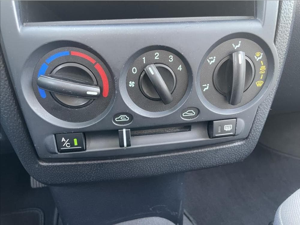 2003 Hyundai GETZ - 14