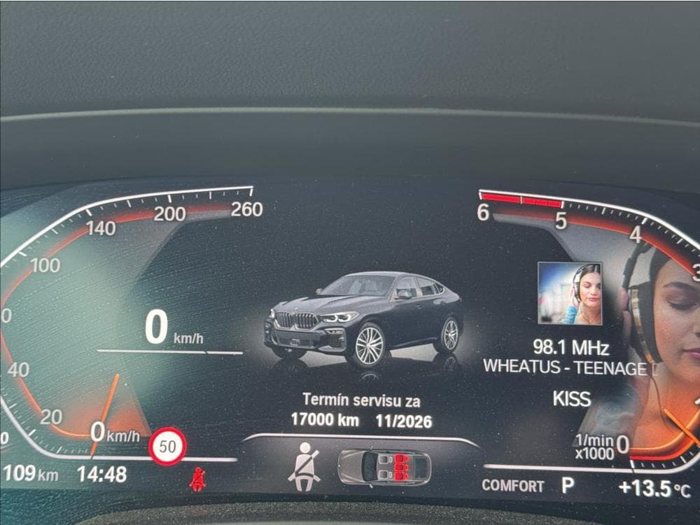 2022 BMW X6 - 15