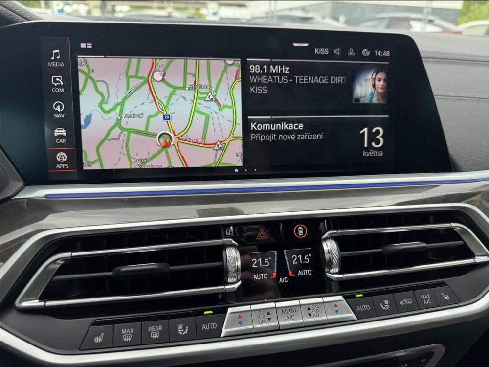 2022 BMW X6 - 16