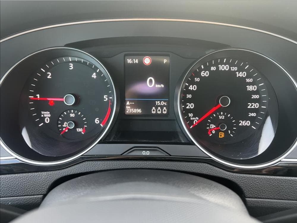 2022 Volkswagen PASSAT - 52
