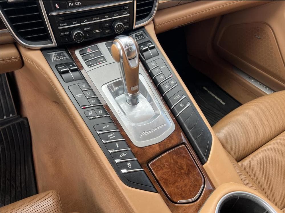 2011 Porsche PANAMERA - 69