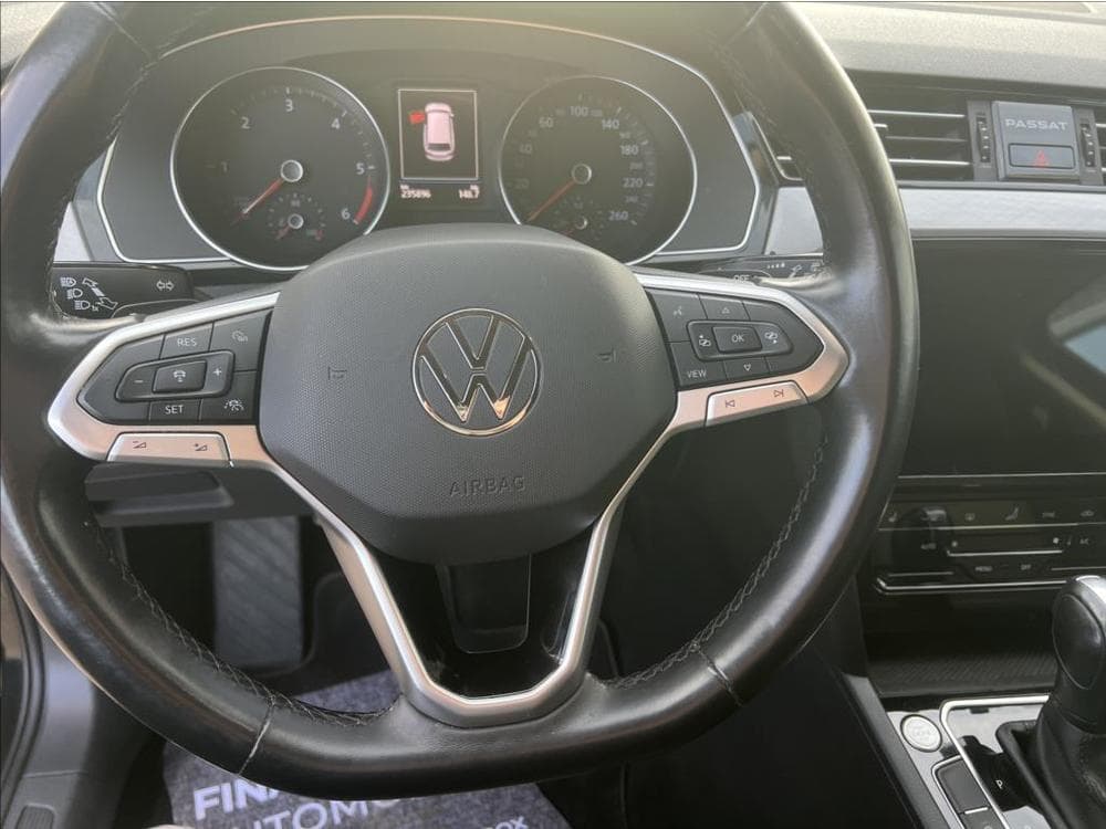 2022 Volkswagen PASSAT - 55