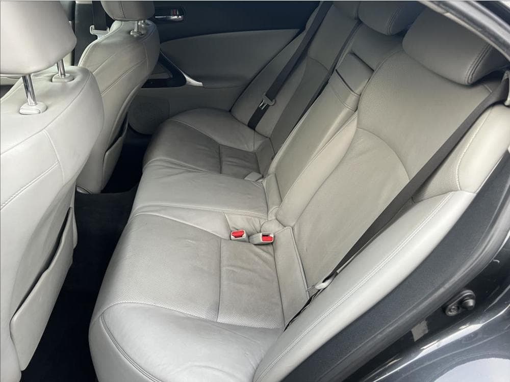 2007 Lexus IS - 19