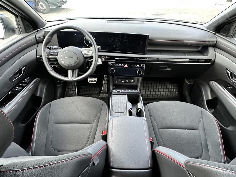 2025 Hyundai Tucson - 31