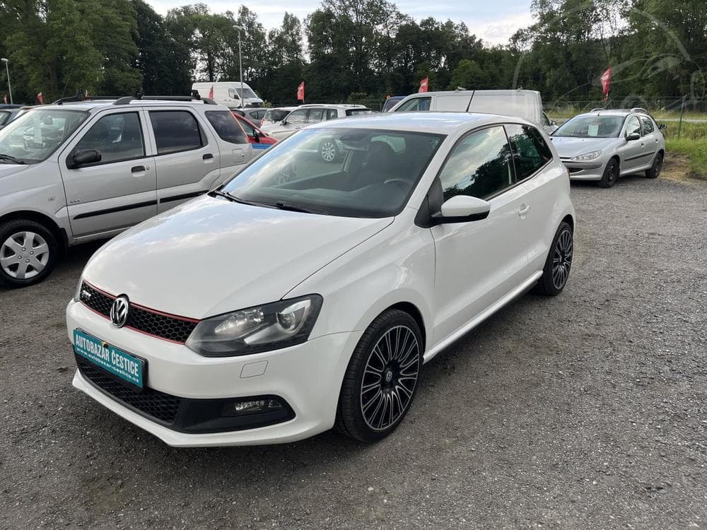 2010 Volkswagen POLO