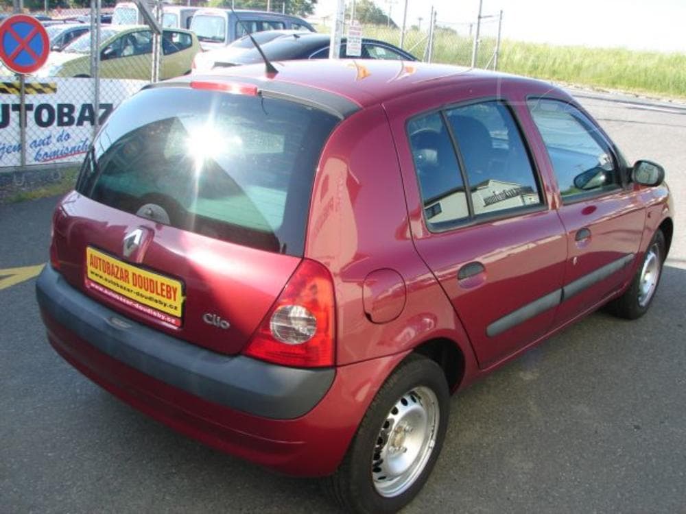 2001 Renault CLIO - 2