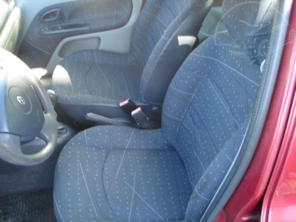 2001 Renault CLIO - 4