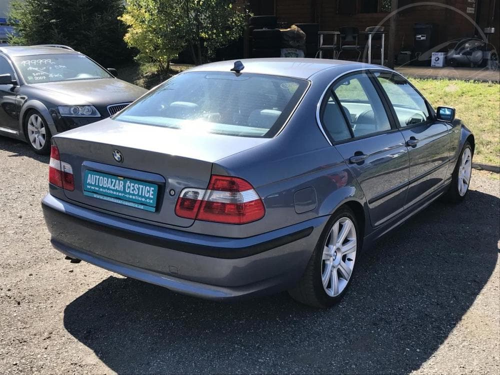 2002 BMW 3-Series - 4
