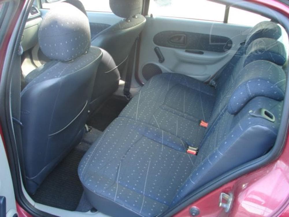 2001 Renault CLIO - 5