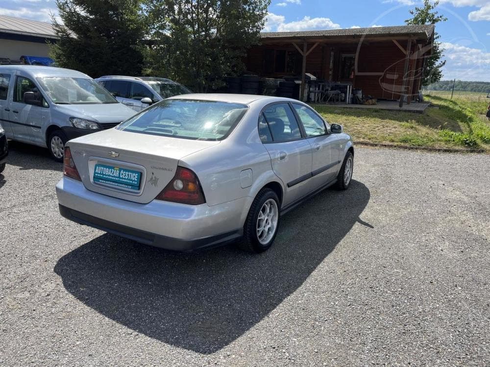 2005 Chevrolet EVANDA - 5