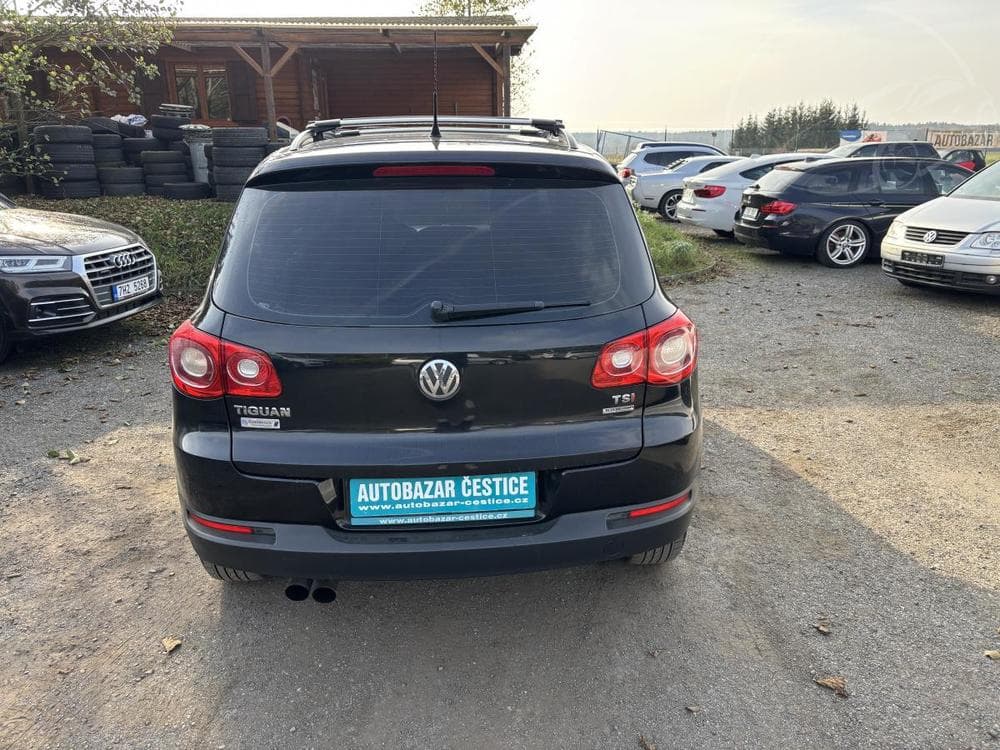 2011 Volkswagen TIGUAN - 5