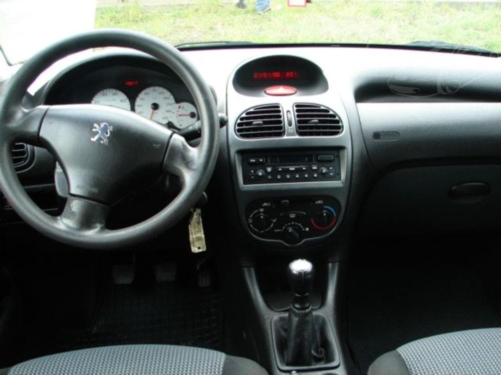 2002 Peugeot 206 - 8