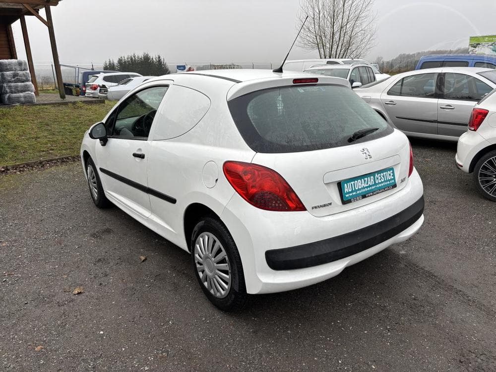 2008 Peugeot 207 - 8
