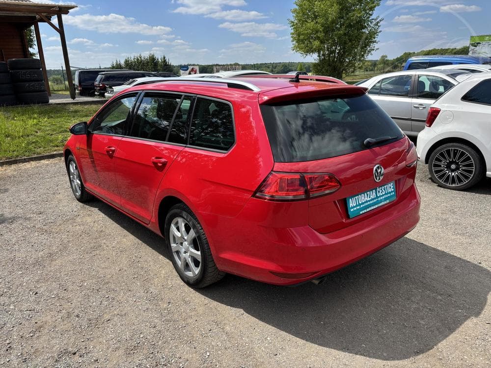 2015 Volkswagen Golf - 8