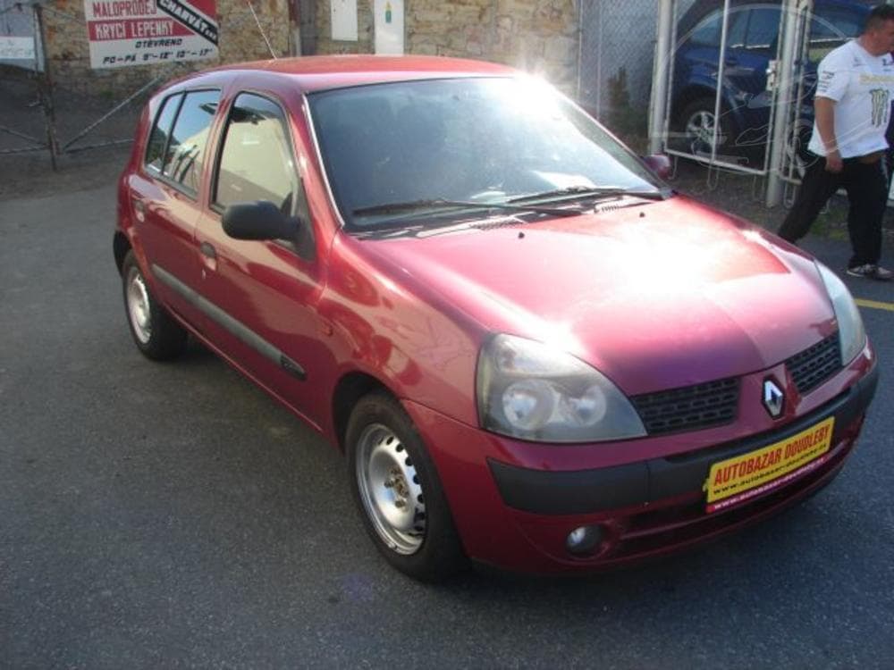 2001 Renault CLIO - 9