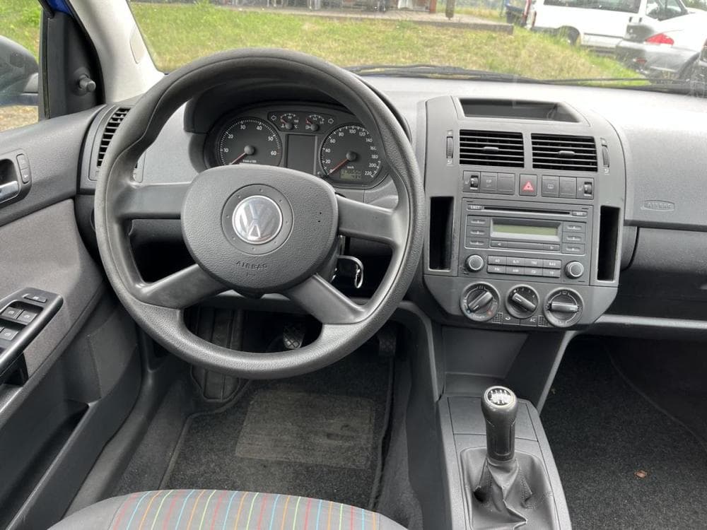 2005 Volkswagen POLO - 10