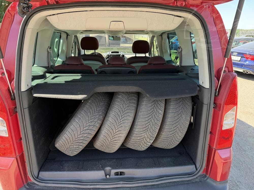 2011 Citroen BERLINGO - 11