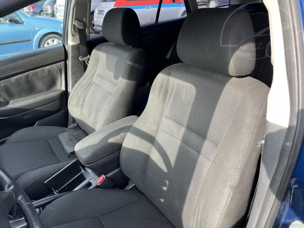 2006 Toyota AVENSIS - 12