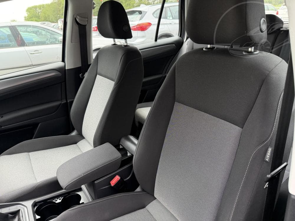 2015 Volkswagen GOLF - 27