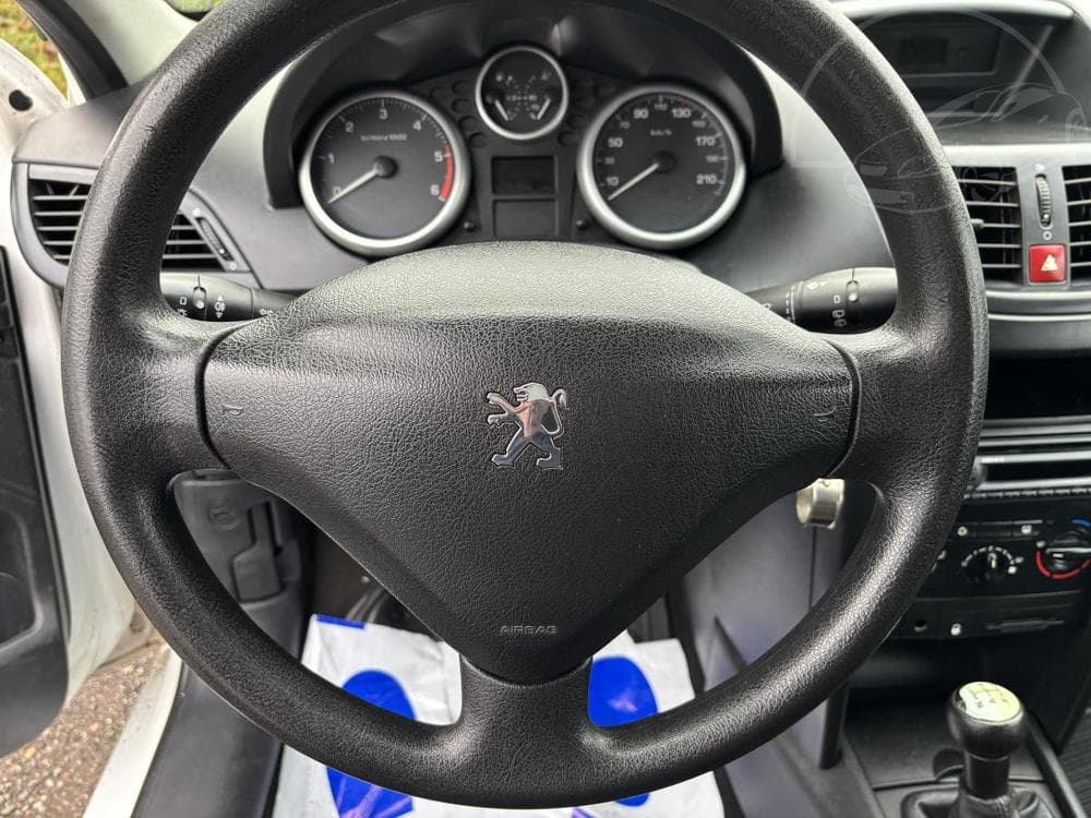 2008 Peugeot 207 - 15