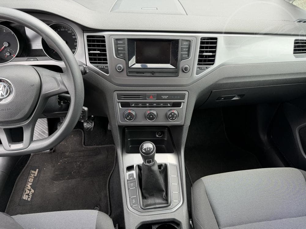 2015 Volkswagen GOLF - 29