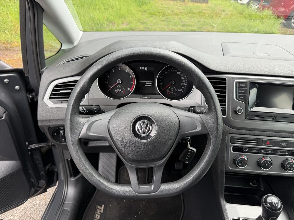 2015 Volkswagen GOLF - 31