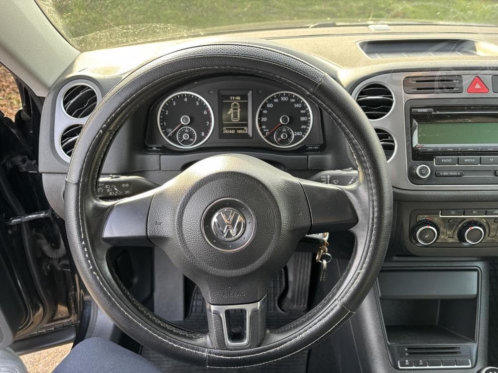 2011 Volkswagen TIGUAN - 19