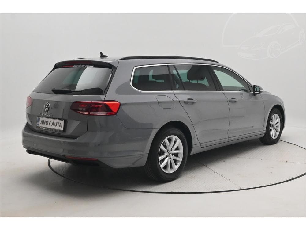 2022 Volkswagen PASSAT - 17