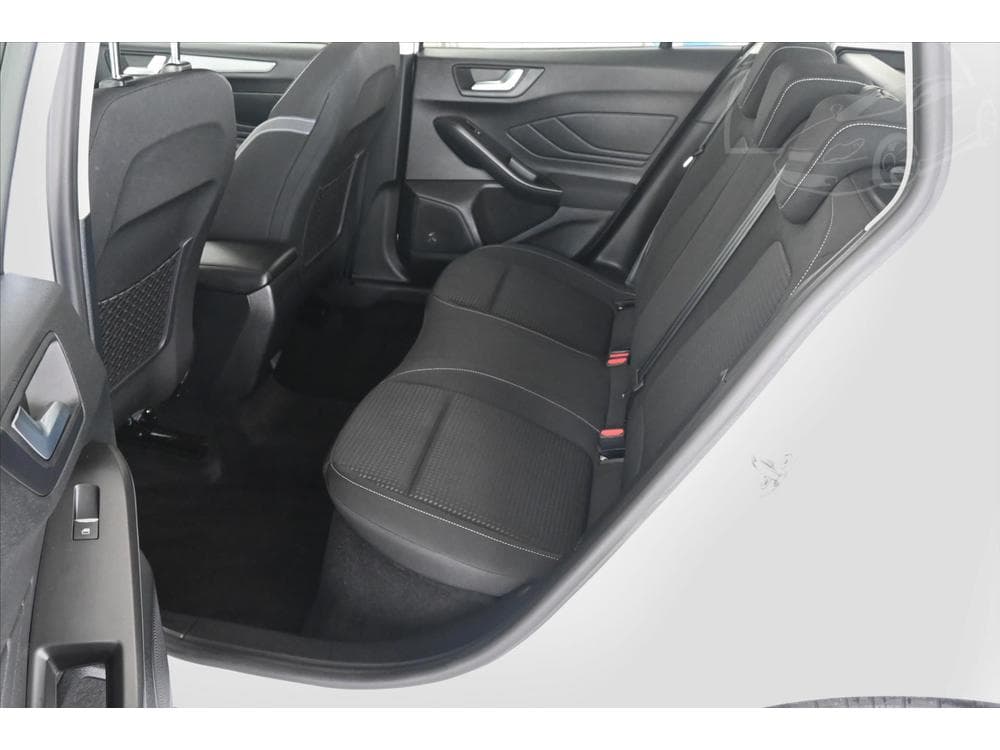 2022 Ford Focus - 10