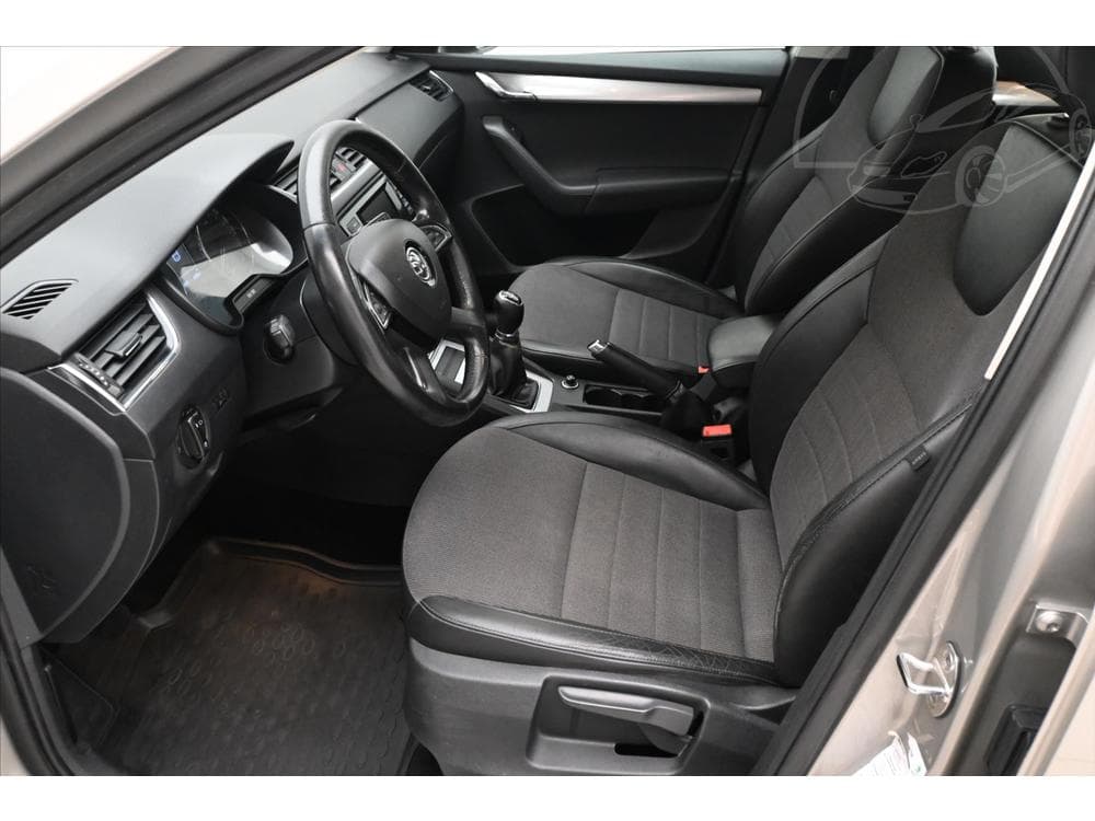 2014 Škoda OCTAVIA - 25