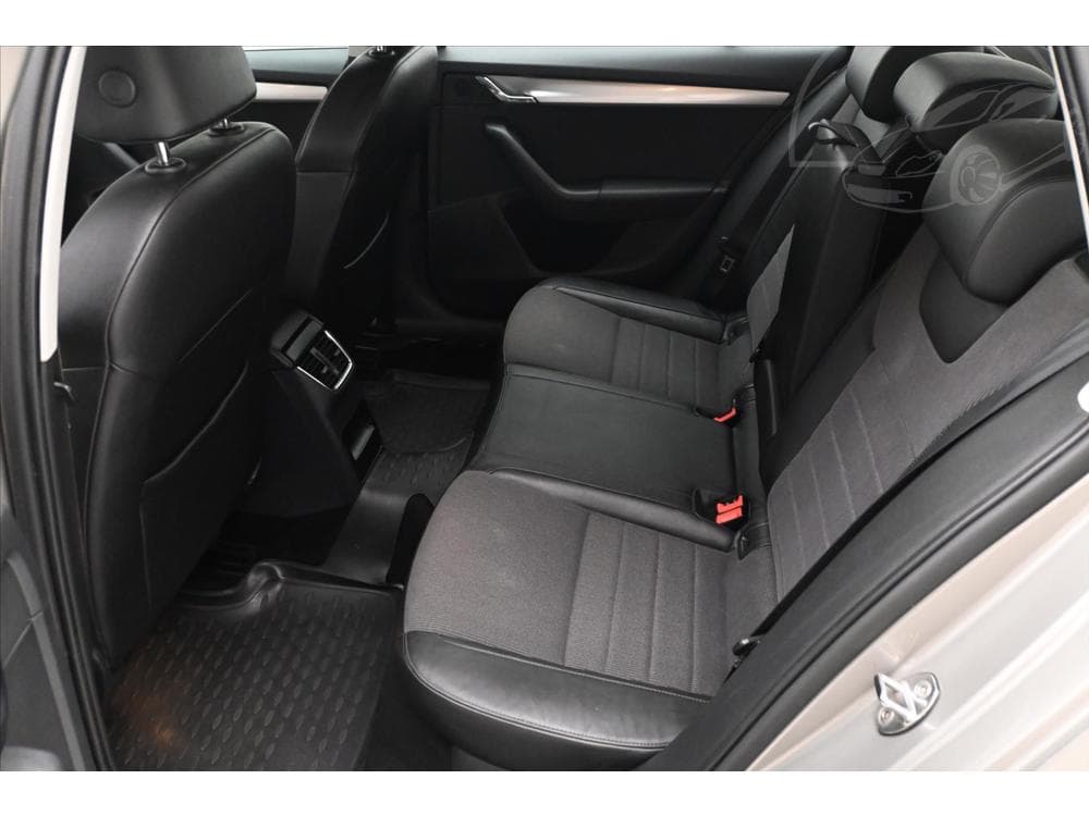 2014 Škoda OCTAVIA - 27