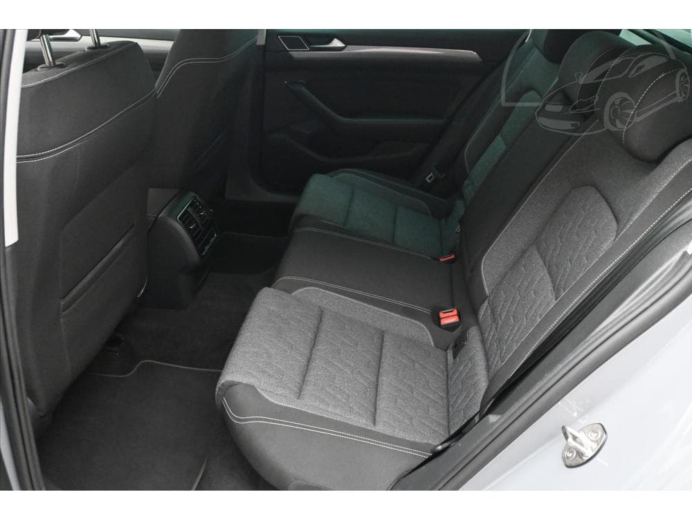 2022 Volkswagen PASSAT - 53