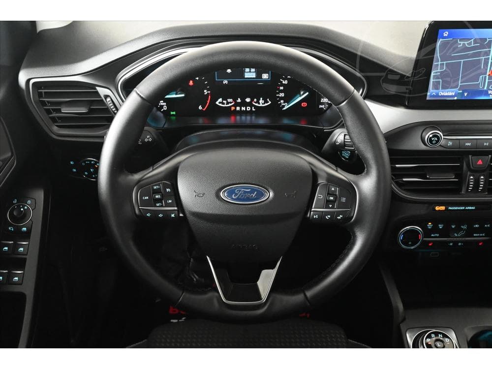 2022 Ford Focus - 16