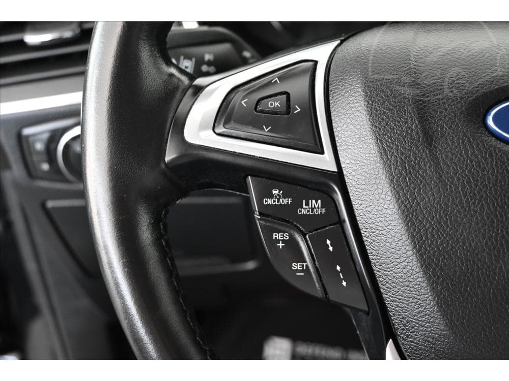 2022 Ford S-Max - 17