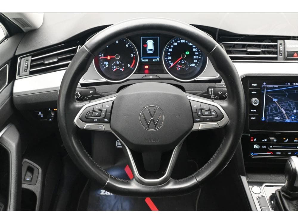 2022 Volkswagen PASSAT - 69